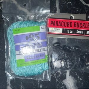 Paracord and Buckles